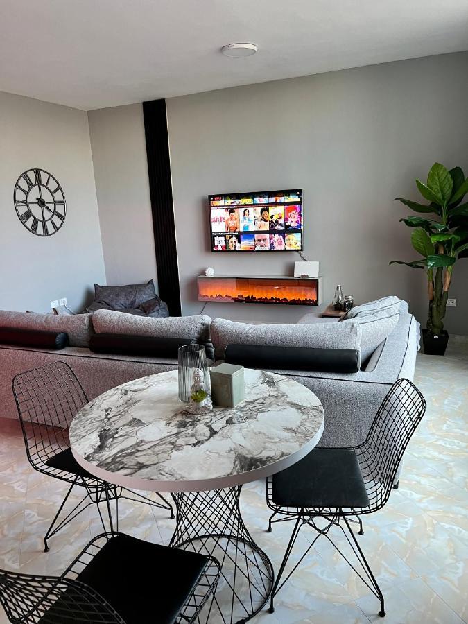 Apartamento Lift @Vollga With Bbq And Patio Durrës Exterior foto
